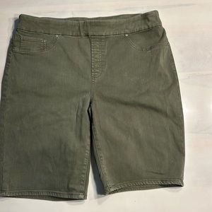 Chico’s olive shorts. Size 2.5 (14).